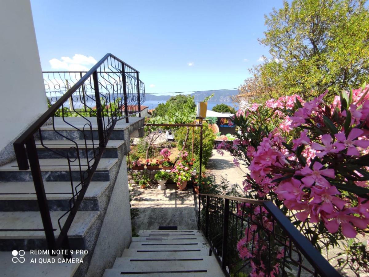 Apartments Marica Krk Town Eksteriør bilde